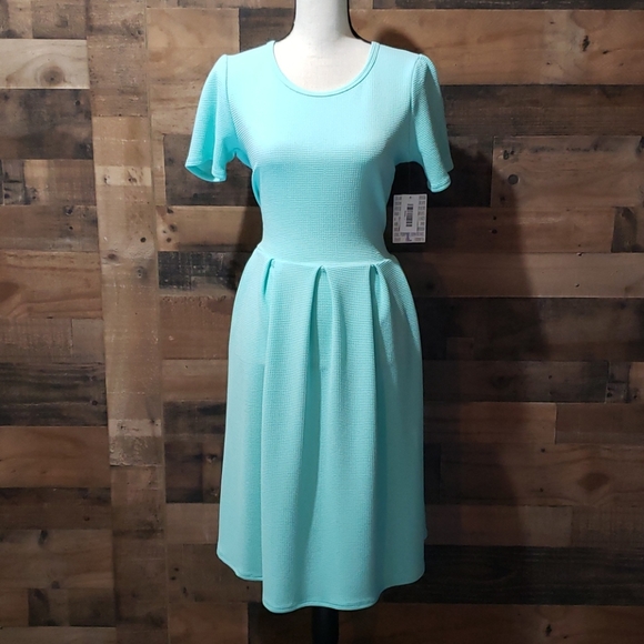 LuLaRoe Dresses & Skirts - Lularoe Amelia Dress Boutique NWT
